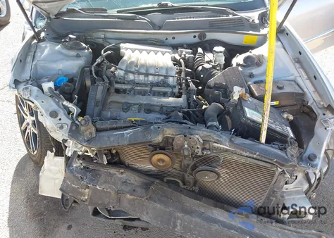 2002 Hyundai Sonata Gls/Lx from USA, damaged, VIN KMHWF35H22A712365